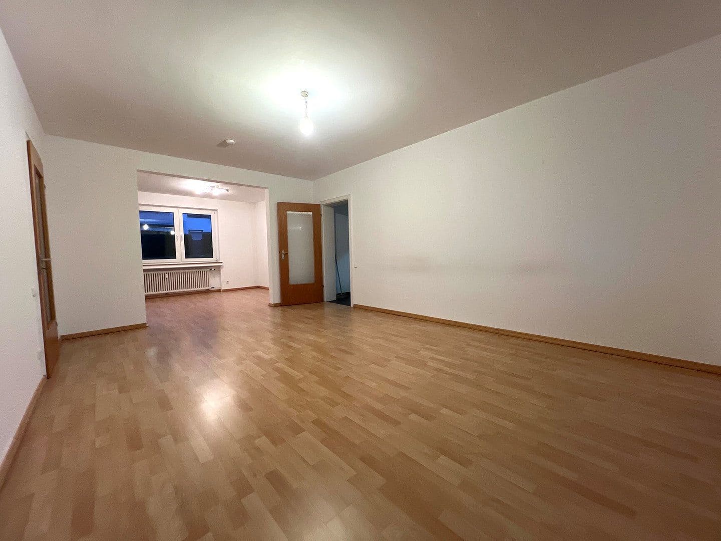Prenájom bytu 3-izbový 80 m², Rolandsweg 3, Velbert, Severné Porýnie - Westfálsko Prenájom bytu 3-izbový 80 m², Rolandsweg 3, Velbert, Severné Porýnie - Westfálsko