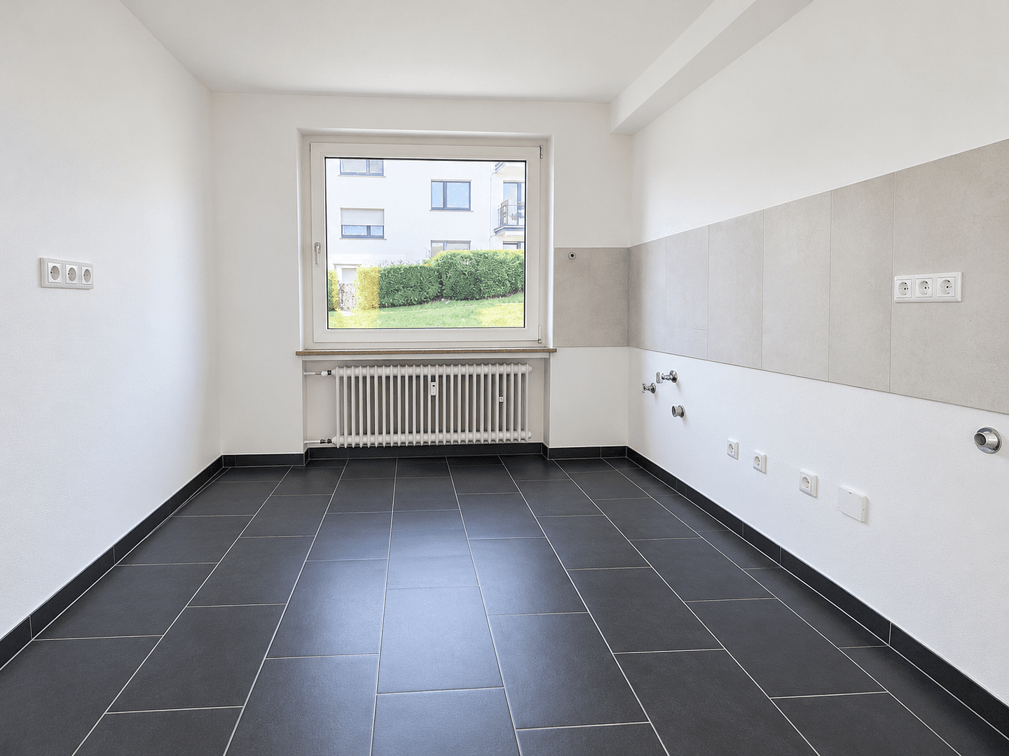 Prenájom bytu 3-izbový 80 m², Rolandsweg 3, Velbert, Severné Porýnie - Westfálsko Prenájom bytu 3-izbový 80 m², Rolandsweg 3, Velbert, Severné Porýnie - Westfálsko
