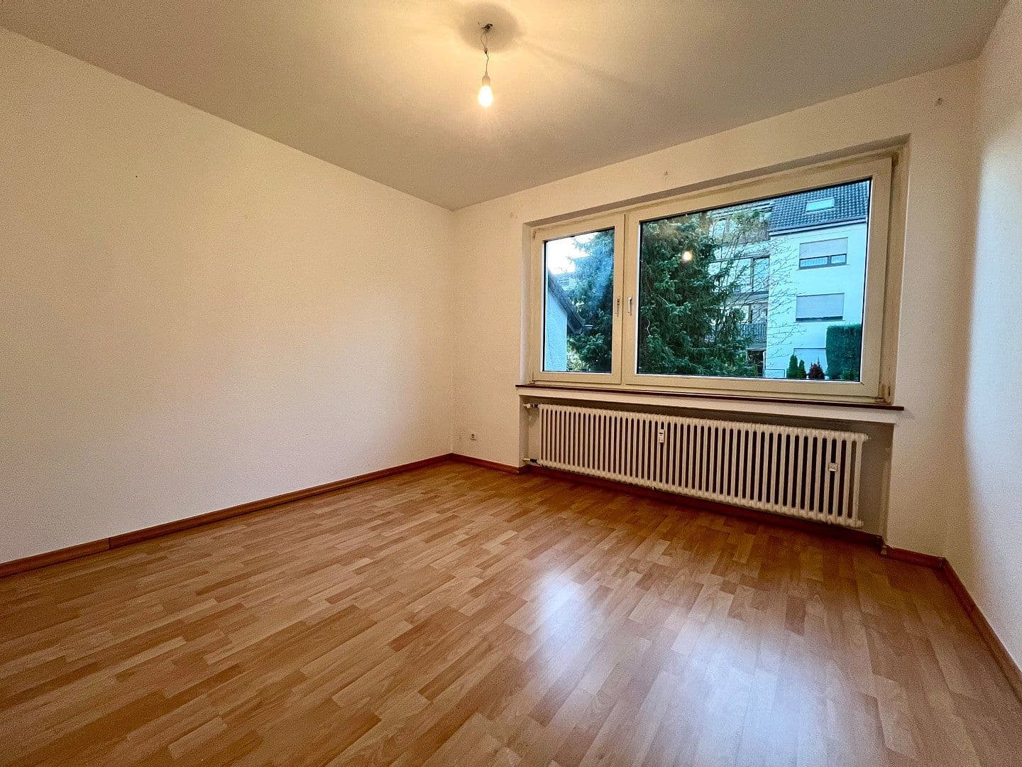 Prenájom bytu 3-izbový 80 m², Rolandsweg 3, Velbert, Severné Porýnie - Westfálsko Prenájom bytu 3-izbový 80 m², Rolandsweg 3, Velbert, Severné Porýnie - Westfálsko