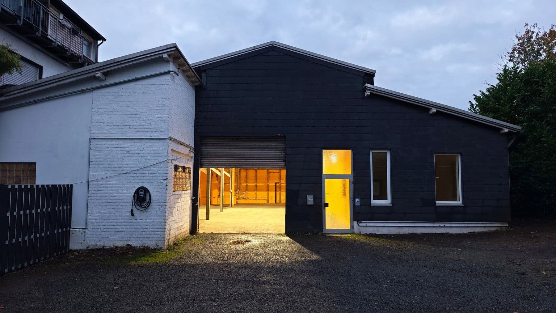 Prenájom nebytového priestoru 420 m², Reinshagener Str., Remscheid, Severné Porýnie - Westfálsko Prenájom nebytového priestoru 420 m², Reinshagener Str., Remscheid, Severné Porýnie - Westfálsko