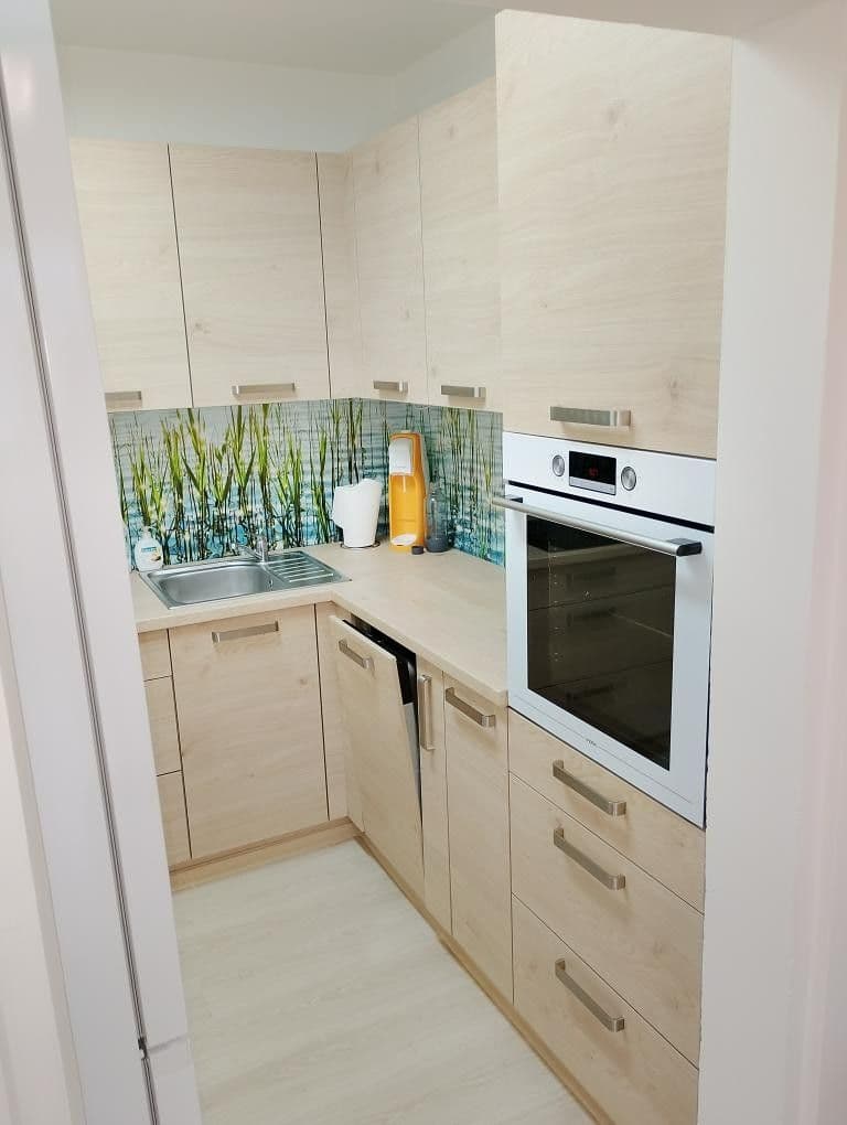 Prenájom bytu 2-izbový 42 m², U Valu, Praha, Praha Prenájom bytu 2-izbový 42 m², U Valu, Praha, Praha