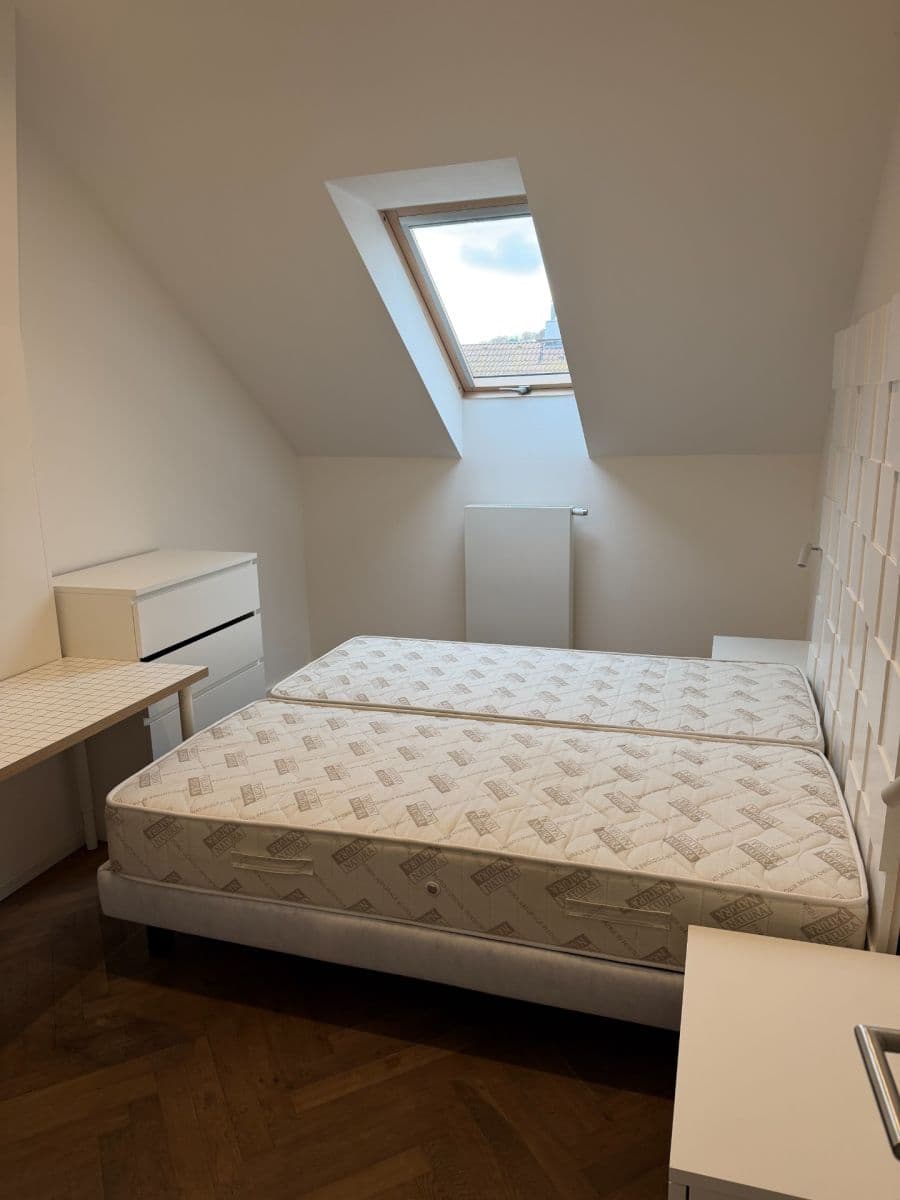 Prenájom bytu 3-izbový 69 m², Staropramenná, Praha, Praha Prenájom bytu 3-izbový 69 m², Staropramenná, Praha, Praha