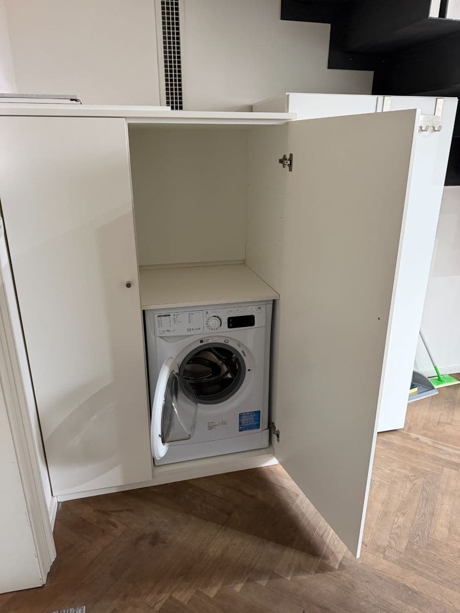 Prenájom bytu 3-izbový 69 m², Staropramenná, Praha, Praha Prenájom bytu 3-izbový 69 m², Staropramenná, Praha, Praha