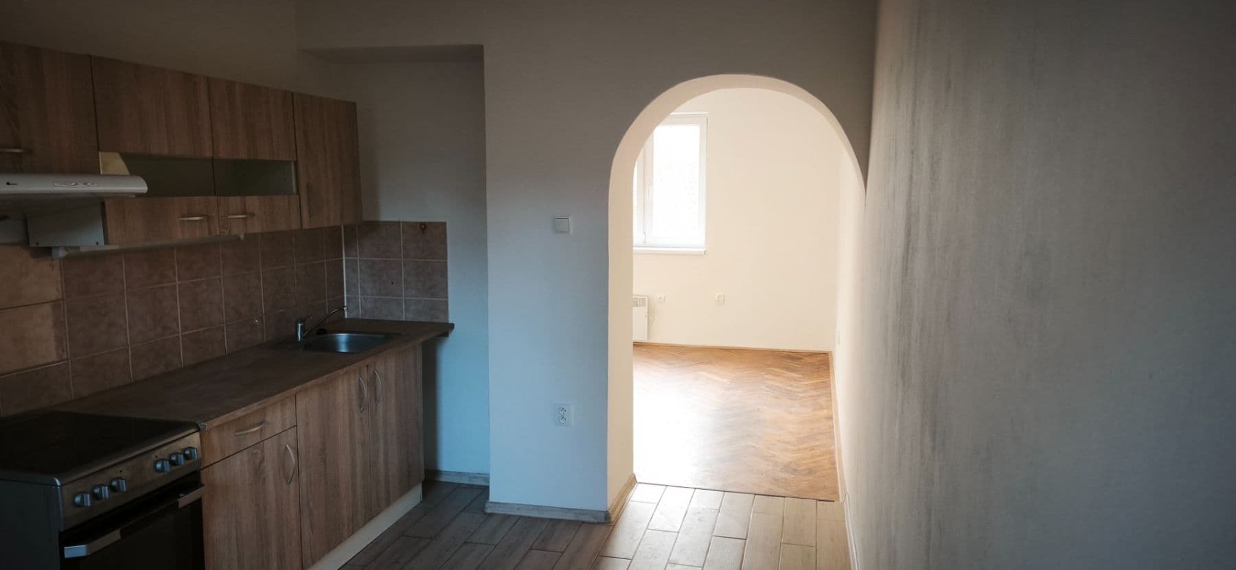 Predaj bytu 1-izbový 38 m², Spojených národů, Dvůr Králové nad Labem, Královéhradecký kraj Predaj bytu 1-izbový 38 m², Spojených národů, Dvůr Králové nad Labem, Královéhradecký kraj