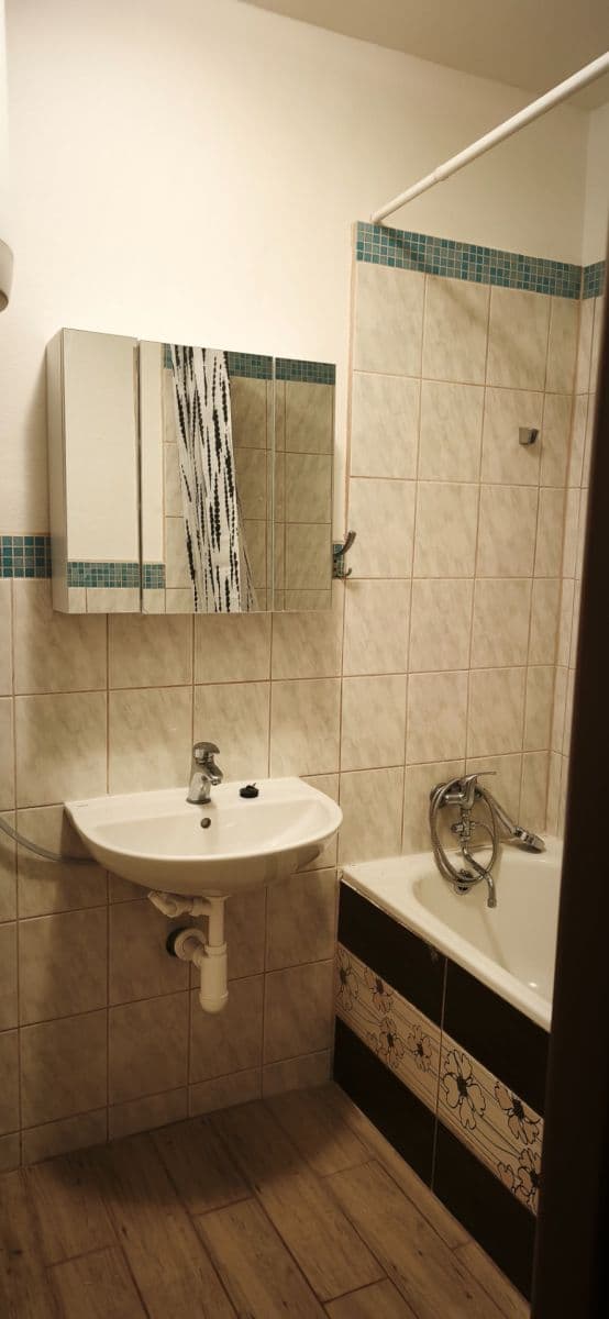 Predaj bytu 1-izbový 38 m², Spojených národů, Dvůr Králové nad Labem, Královéhradecký kraj Predaj bytu 1-izbový 38 m², Spojených národů, Dvůr Králové nad Labem, Královéhradecký kraj