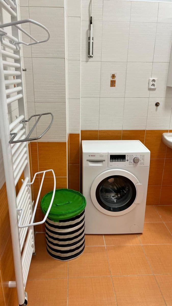 Prenájom bytu 1-izbový 46 m², Xaveriova, Praha, Praha Prenájom bytu 1-izbový 46 m², Xaveriova, Praha, Praha