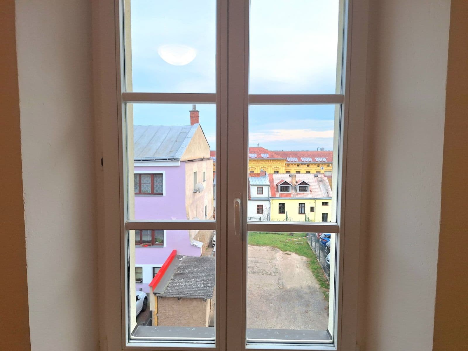 Prenájom bytu 2-izbový 75 m², Malé náměstí, Hradec Králové, Královéhradecký kraj Prenájom bytu 2-izbový 75 m², Malé náměstí, Hradec Králové, Královéhradecký kraj