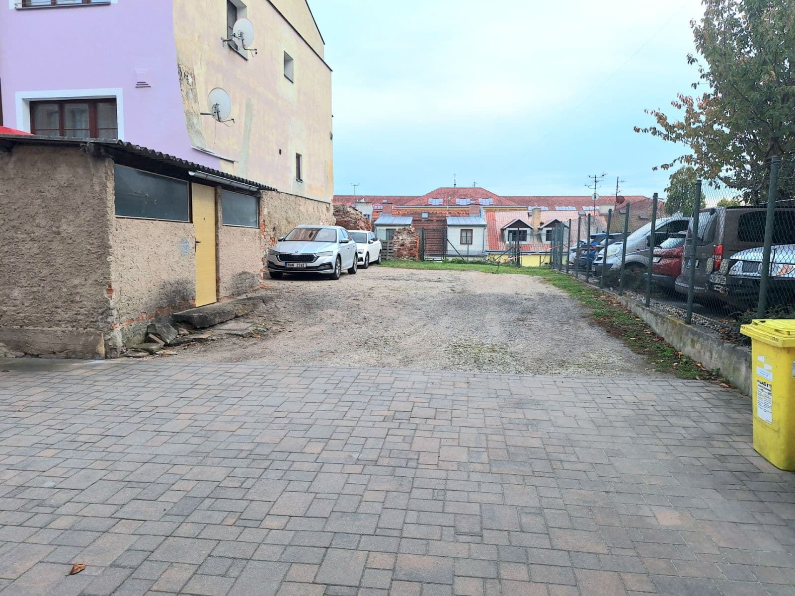 Prenájom bytu 2-izbový 75 m², Malé náměstí, Hradec Králové, Královéhradecký kraj Prenájom bytu 2-izbový 75 m², Malé náměstí, Hradec Králové, Královéhradecký kraj