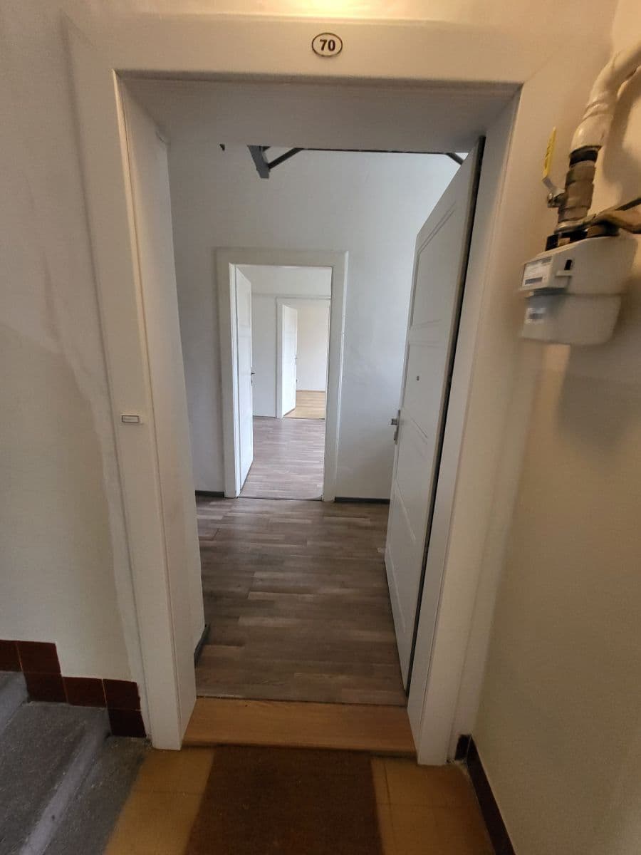 Prenájom bytu 2-izbový 48 m², Lucemburská, Praha, Praha Prenájom bytu 2-izbový 48 m², Lucemburská, Praha, Praha
