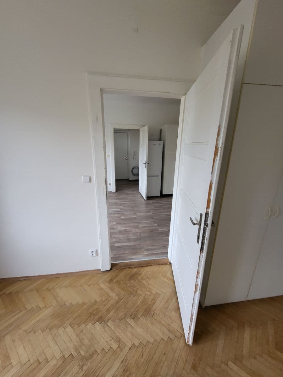 Prenájom bytu 2-izbový 48 m², Lucemburská, Praha, Praha Prenájom bytu 2-izbový 48 m², Lucemburská, Praha, Praha