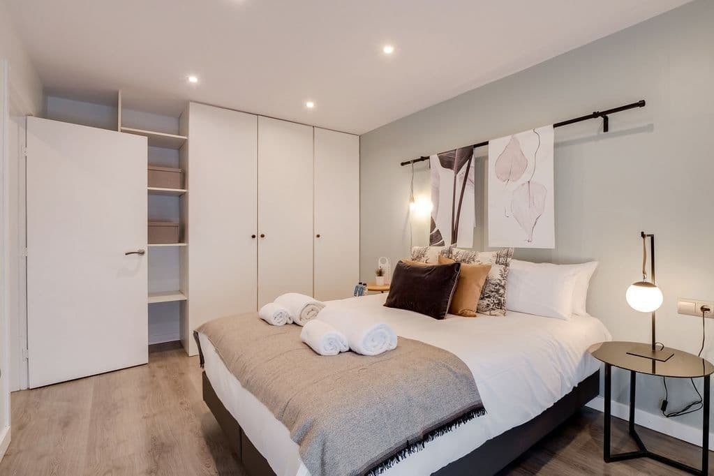 Prenájom bytu 2-izbový 73 m², Ovenecká, Praha, Praha Prenájom bytu 2-izbový 73 m², Ovenecká, Praha, Praha