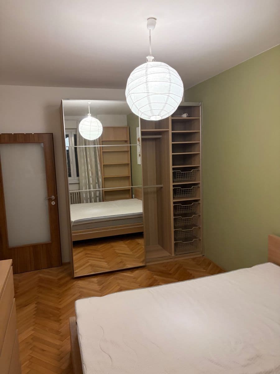 Prenájom bytu 2-izbový 55 m², Podolská, Praha, Praha Prenájom bytu 2-izbový 55 m², Podolská, Praha, Praha