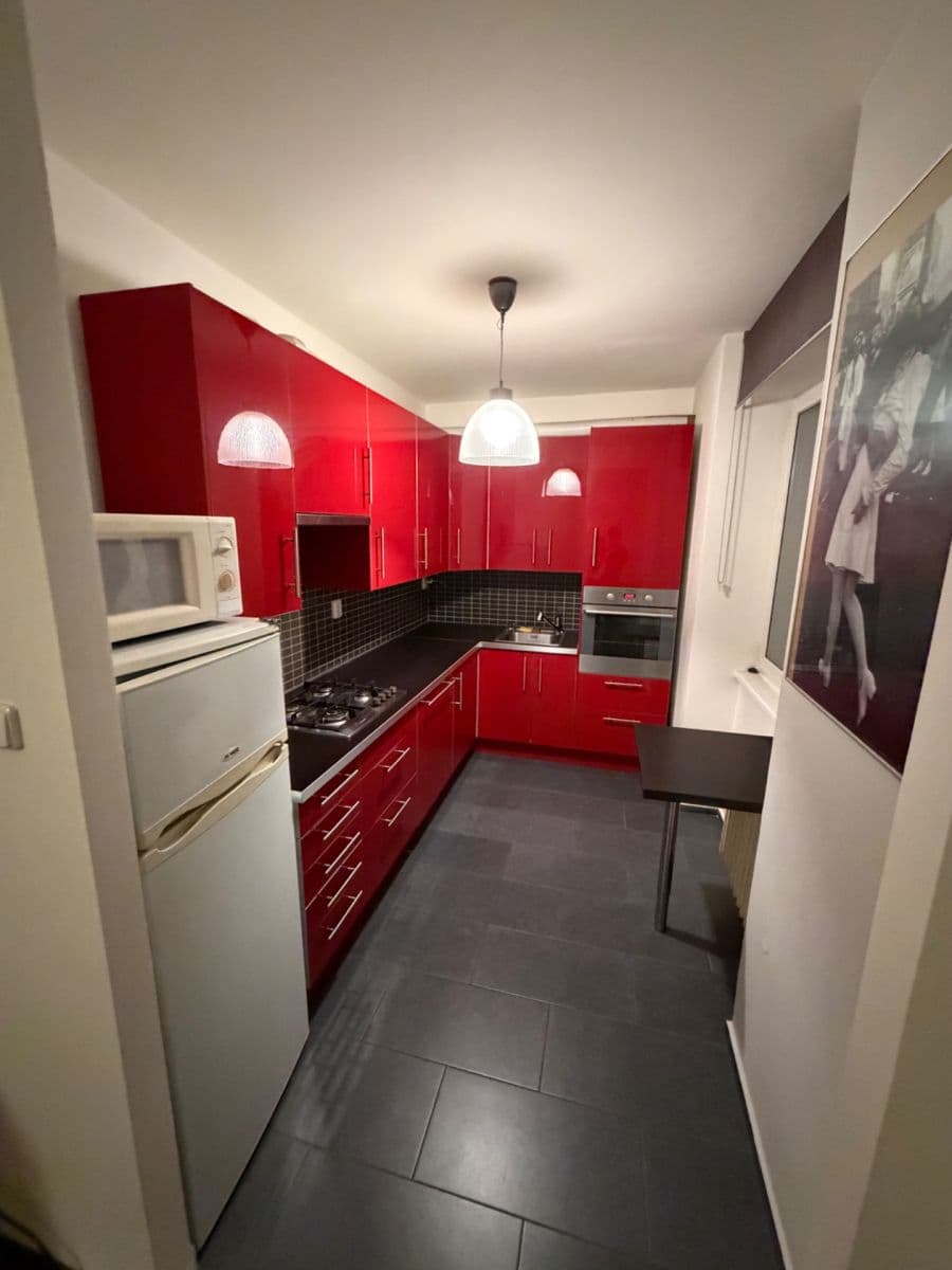 Prenájom bytu 2-izbový 55 m², Podolská, Praha, Praha Prenájom bytu 2-izbový 55 m², Podolská, Praha, Praha