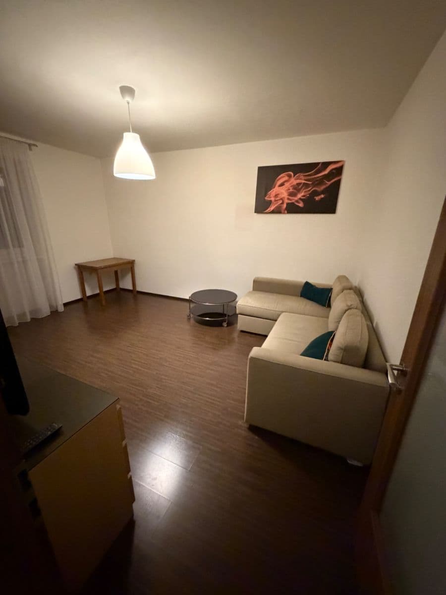Prenájom bytu 2-izbový 55 m², Podolská, Praha, Praha Prenájom bytu 2-izbový 55 m², Podolská, Praha, Praha