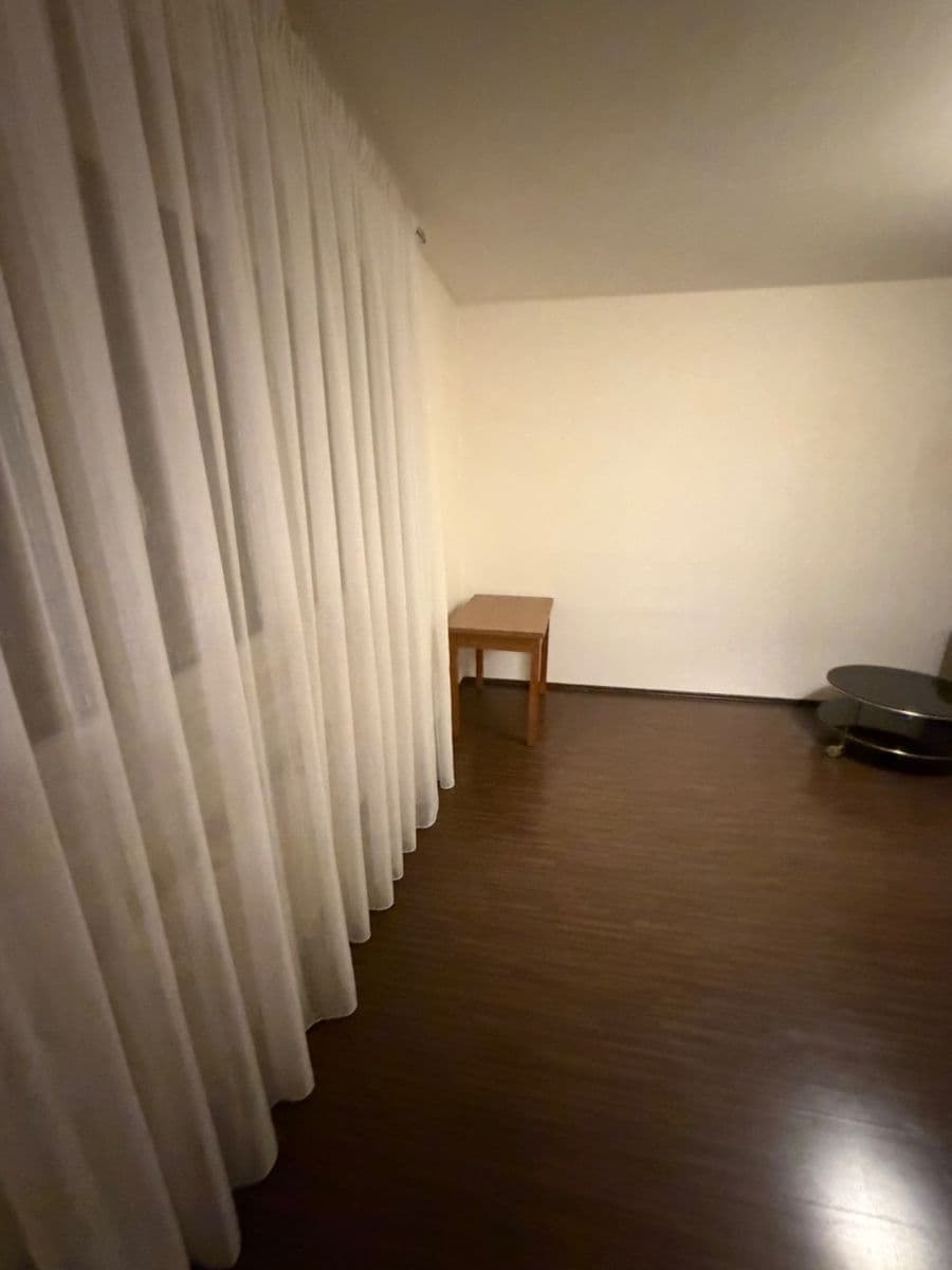 Prenájom bytu 2-izbový 55 m², Podolská, Praha, Praha Prenájom bytu 2-izbový 55 m², Podolská, Praha, Praha