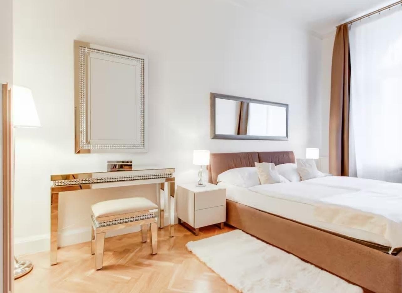 Prenájom bytu 110 m², Štěpánská, Praha, Praha Prenájom bytu 110 m², Štěpánská, Praha, Praha