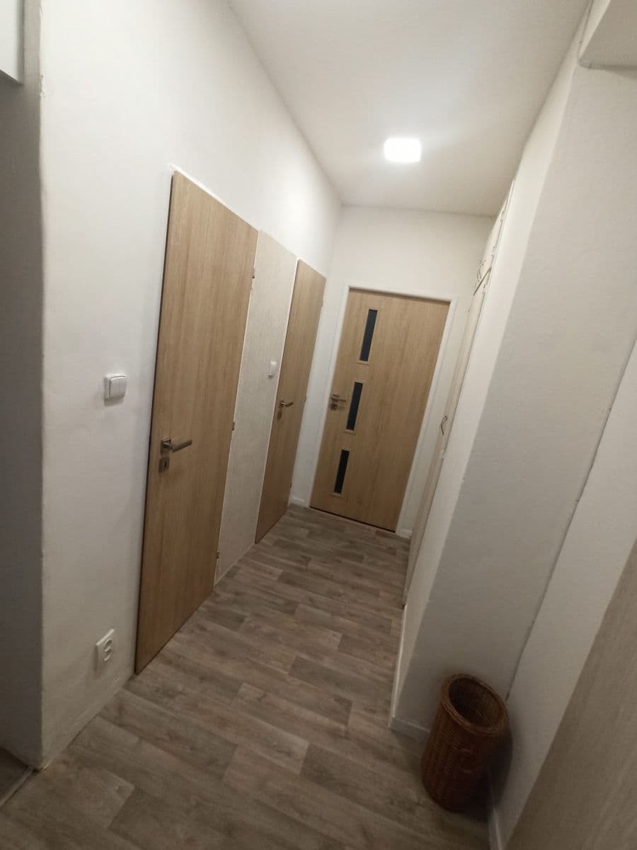 Prenájom bytu 2-izbový 56 m², Tlapákova, Ostrava, Moravskoslezský kraj Prenájom bytu 2-izbový 56 m², Tlapákova, Ostrava, Moravskoslezský kraj