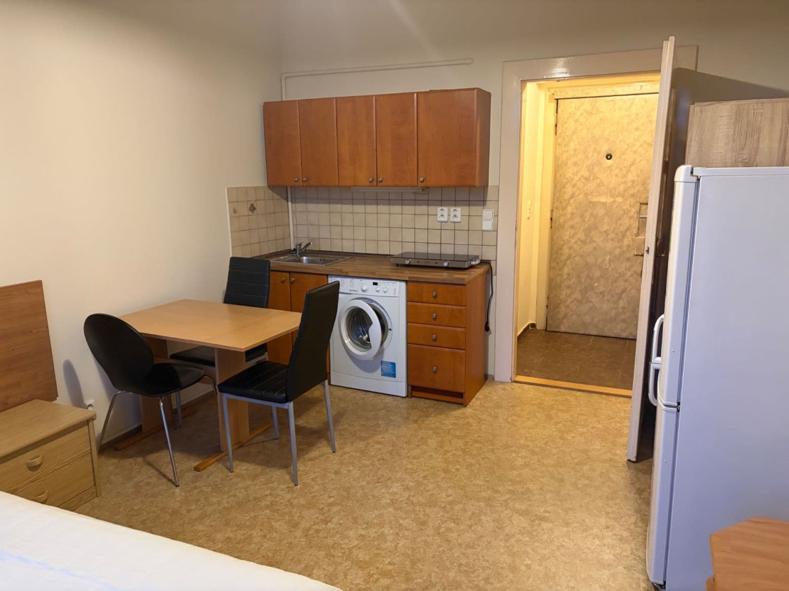Prenájom bytu 1-izbový 21 m², Nuselská, Praha, Praha Prenájom bytu 1-izbový 21 m², Nuselská, Praha, Praha