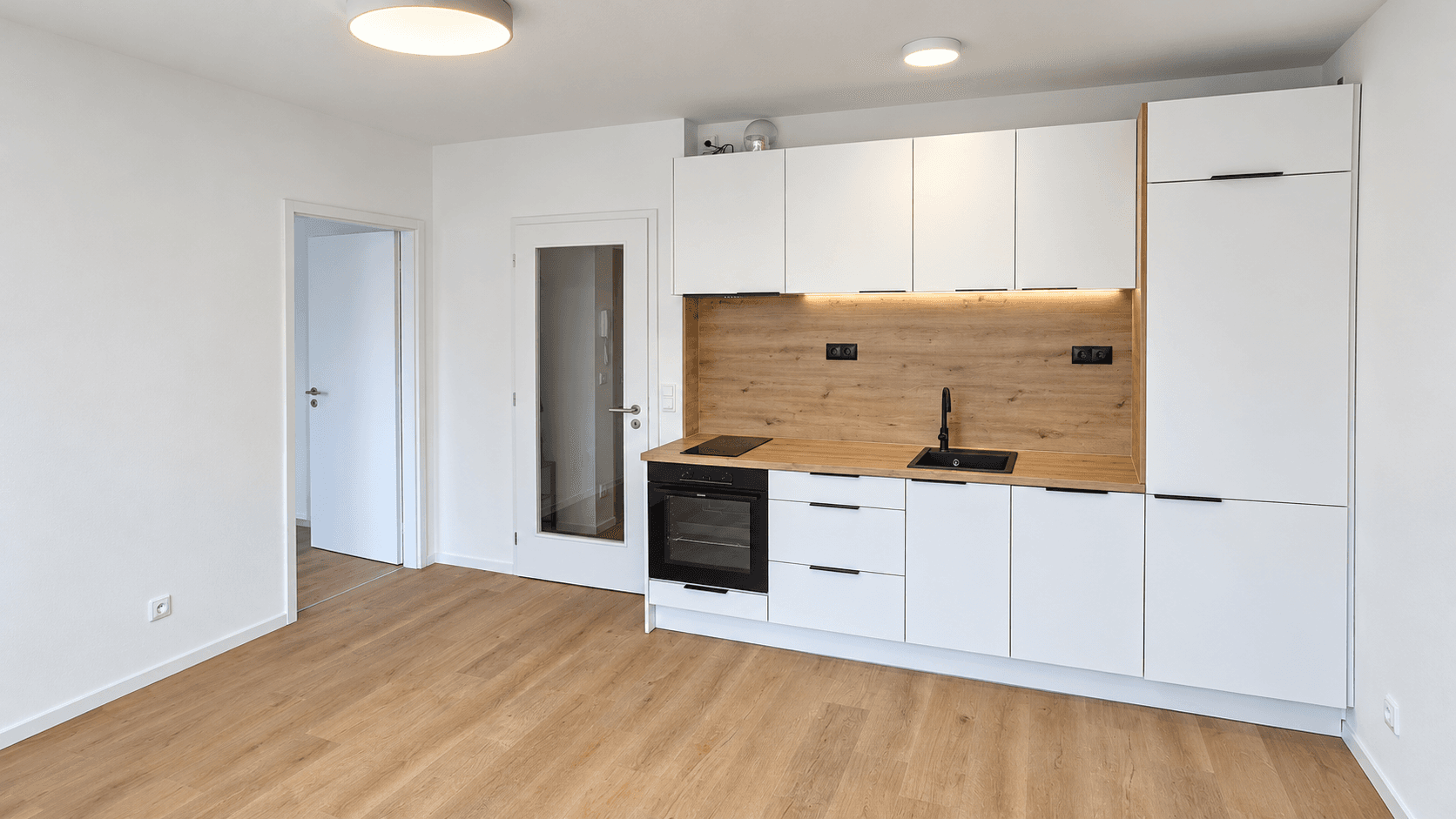 Prenájom bytu 2-izbový 39 m², Murmanská, Praha, Praha Prenájom bytu 2-izbový 39 m², Murmanská, Praha, Praha