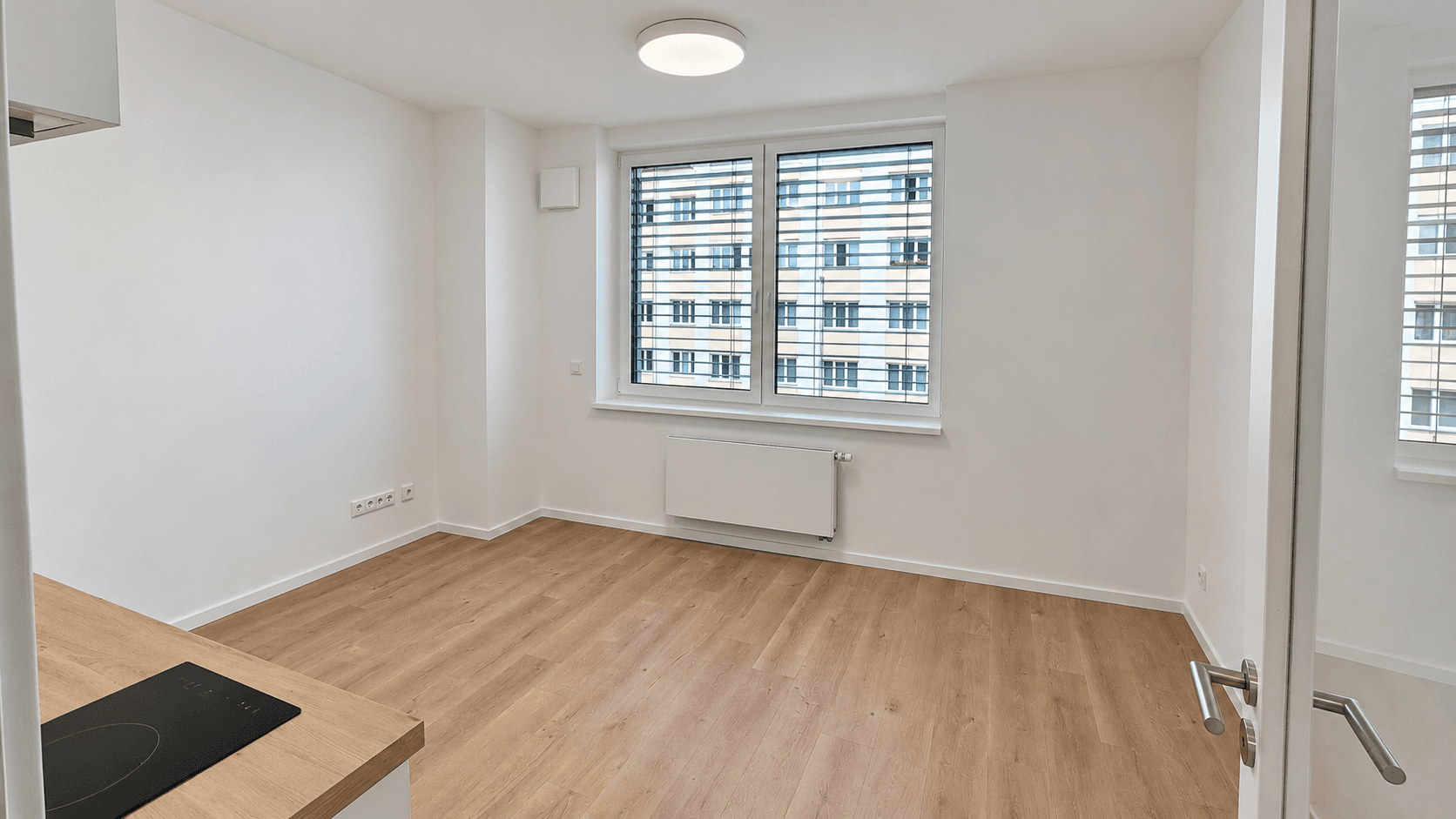 Prenájom bytu 2-izbový 39 m², Murmanská, Praha, Praha Prenájom bytu 2-izbový 39 m², Murmanská, Praha, Praha