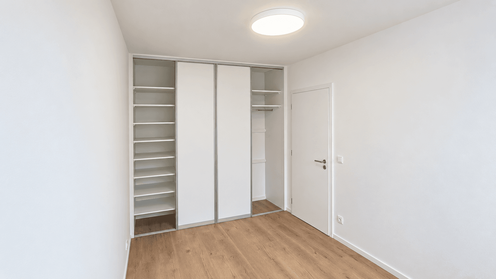 Prenájom bytu 2-izbový 39 m², Murmanská, Praha, Praha Prenájom bytu 2-izbový 39 m², Murmanská, Praha, Praha
