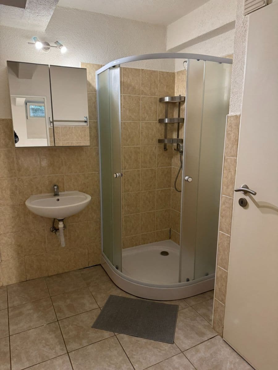 Prenájom bytu 2-izbový 48 m², Bartoškova, Praha, Praha Prenájom bytu 2-izbový 48 m², Bartoškova, Praha, Praha