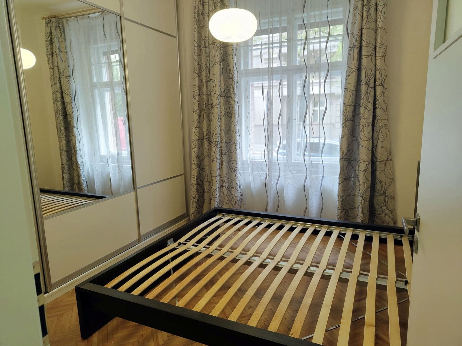 Prenájom bytu 2-izbový 49 m², Boleslavská, Praha, Praha Prenájom bytu 2-izbový 49 m², Boleslavská, Praha, Praha