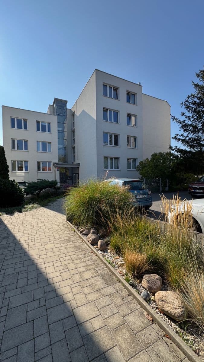 Predaj bytu 3-izbový 84 m², K Zahrádkám, Praha, Praha Predaj bytu 3-izbový 84 m², K Zahrádkám, Praha, Praha