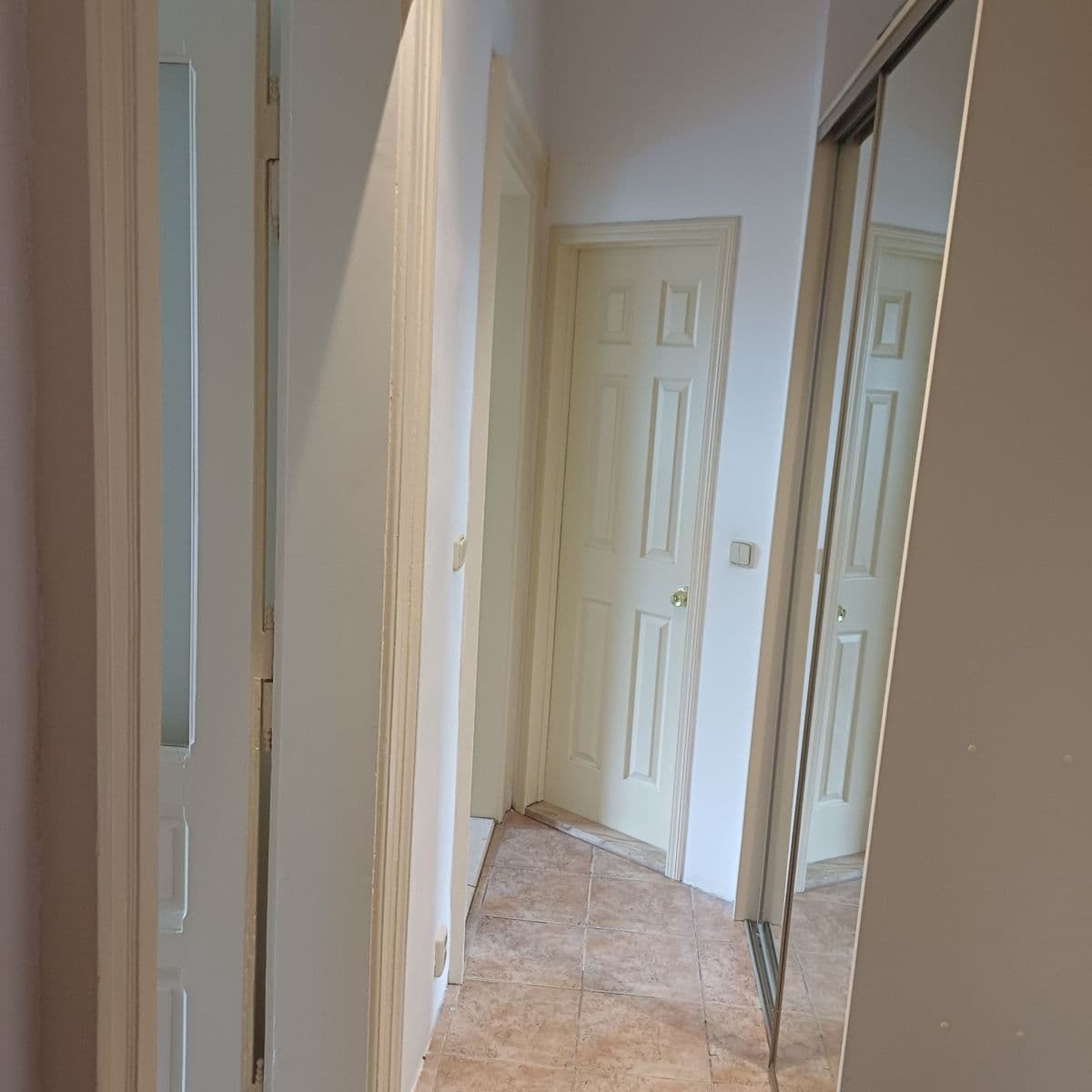 Prenájom bytu 1-izbový 42 m², Bulharská, Praha, Praha Prenájom bytu 1-izbový 42 m², Bulharská, Praha, Praha