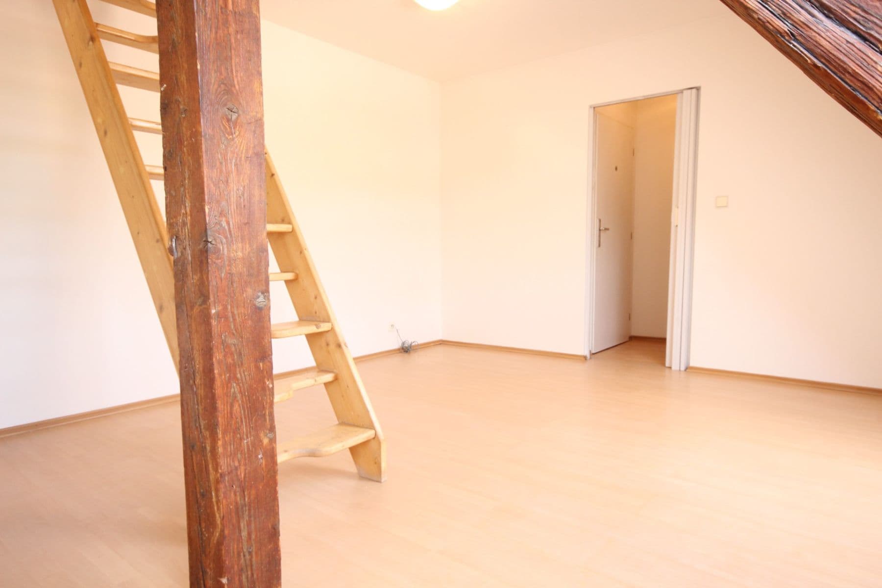 Prenájom bytu 2-izbový 33 m², Na Neklance 34, Praha, Praha Prenájom bytu 2-izbový 33 m², Na Neklance 34, Praha, Praha