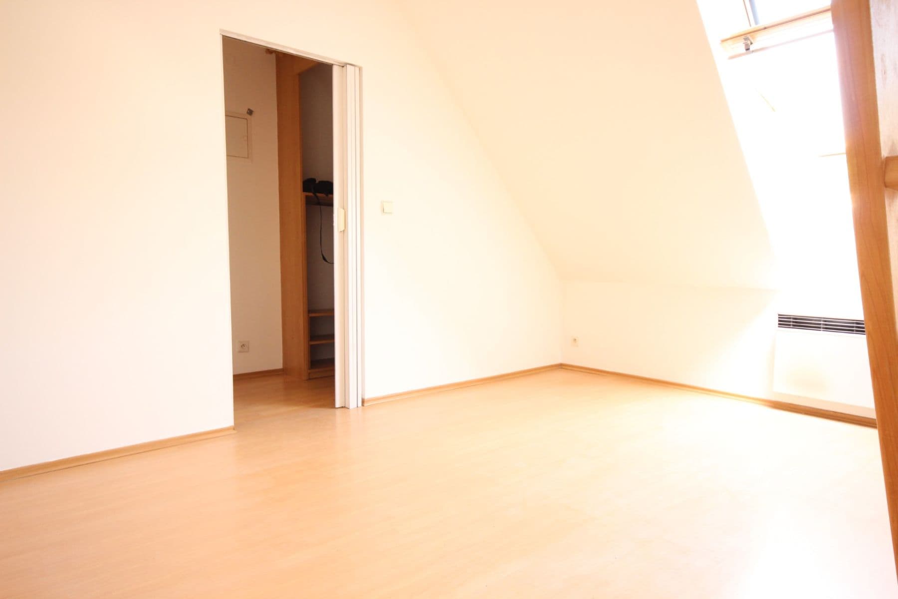 Prenájom bytu 2-izbový 33 m², Na Neklance 34, Praha, Praha Prenájom bytu 2-izbový 33 m², Na Neklance 34, Praha, Praha