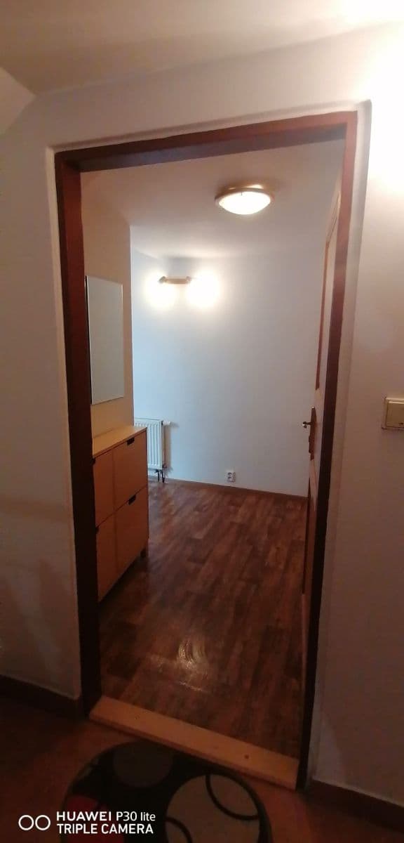 Prenájom bytu 2-izbový 55 m², Brožíkova, Kladno, Středočeský kraj Prenájom bytu 2-izbový 55 m², Brožíkova, Kladno, Středočeský kraj