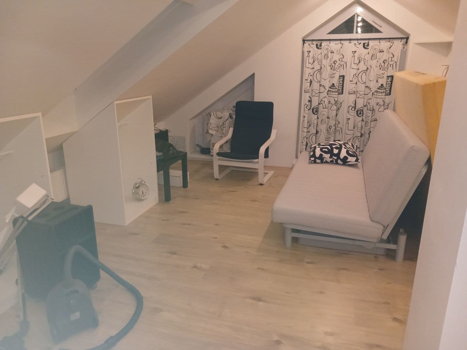 Prenájom bytu 1-izbový 32 m², Nad Krocínkou, Praha, Praha Prenájom bytu 1-izbový 32 m², Nad Krocínkou, Praha, Praha