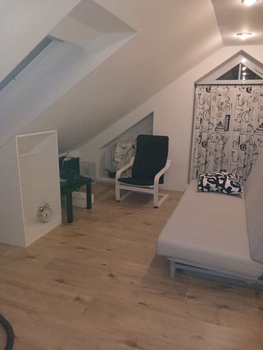 Prenájom bytu 1-izbový 32 m², Nad Krocínkou, Praha, Praha Prenájom bytu 1-izbový 32 m², Nad Krocínkou, Praha, Praha