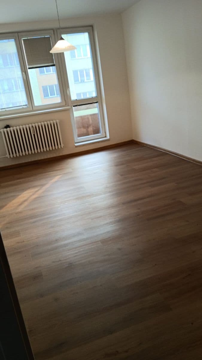 Prenájom bytu 3-izbový 83 m², Antala Staška, Frýdek-Místek, Moravskoslezský kraj Prenájom bytu 3-izbový 83 m², Antala Staška, Frýdek-Místek, Moravskoslezský kraj