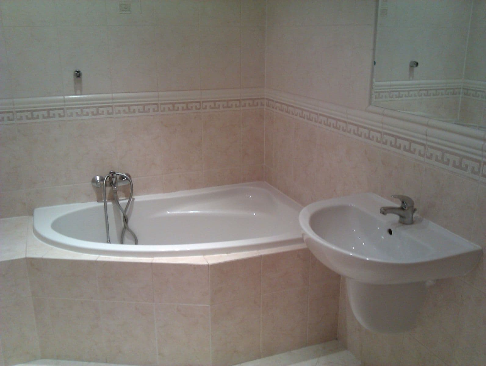 Prenájom bytu 3-izbový 77 m², Trmická, Praha, Praha Prenájom bytu 3-izbový 77 m², Trmická, Praha, Praha