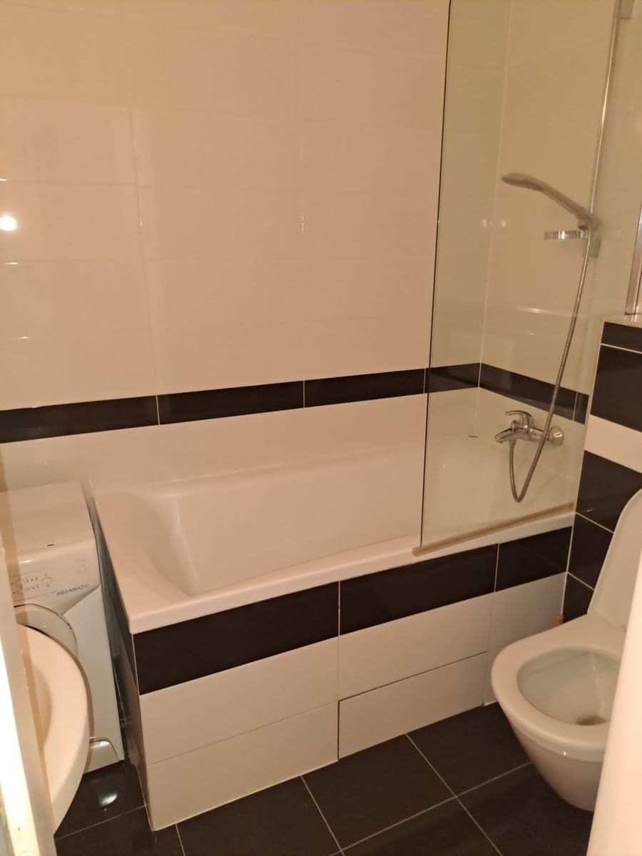 Prenájom bytu 1-izbový 30 m², Sochařská, Praha, Praha Prenájom bytu 1-izbový 30 m², Sochařská, Praha, Praha