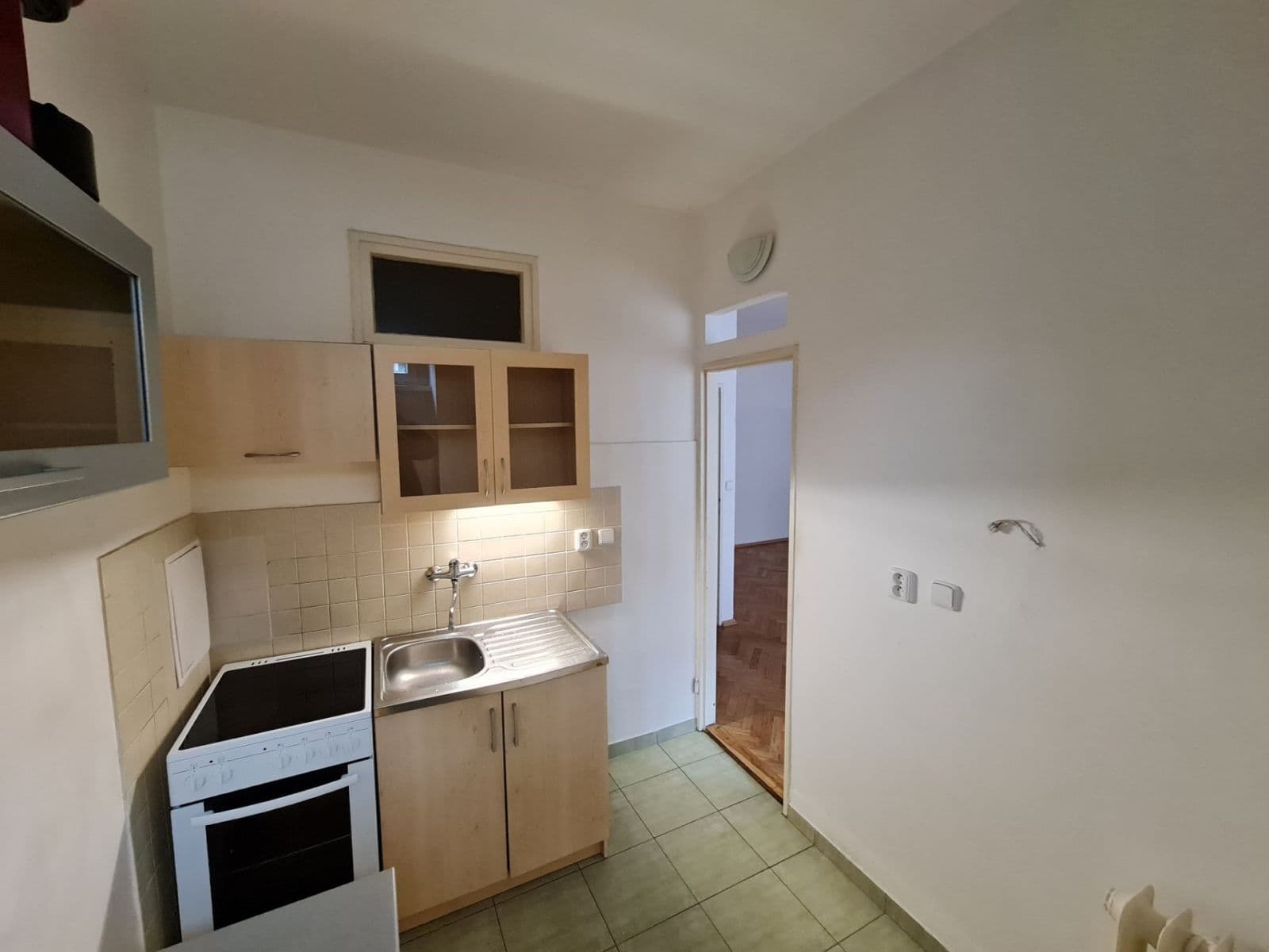Prenájom bytu 1-izbový 45 m², Nad Kajetánkou, Praha, Praha Prenájom bytu 1-izbový 45 m², Nad Kajetánkou, Praha, Praha