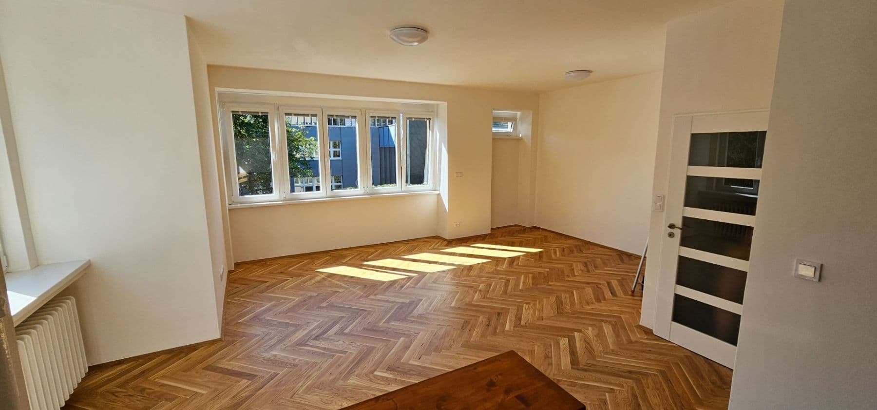 Prenájom bytu 1-izbový 45 m², Nad Kajetánkou, Praha, Praha Prenájom bytu 1-izbový 45 m², Nad Kajetánkou, Praha, Praha