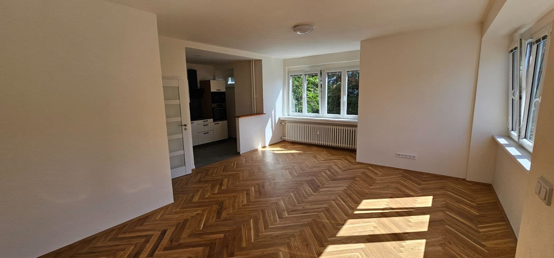 Prenájom bytu 1-izbový 45 m², Nad Kajetánkou, Praha, Praha Prenájom bytu 1-izbový 45 m², Nad Kajetánkou, Praha, Praha