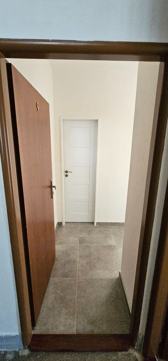 Prenájom bytu 1-izbový 45 m², Nad Kajetánkou, Praha, Praha Prenájom bytu 1-izbový 45 m², Nad Kajetánkou, Praha, Praha