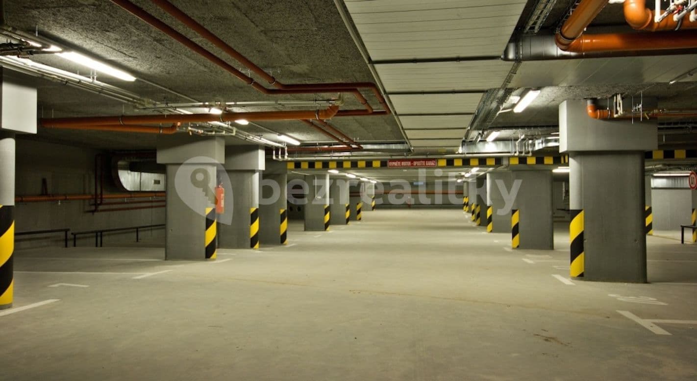 Prenájom bytu 3-izbový 101 m², Polní, Brandýs nad Labem-Stará Boleslav, Středočeský kraj Prenájom bytu 3-izbový 101 m², Polní, Brandýs nad Labem-Stará Boleslav, Středočeský kraj