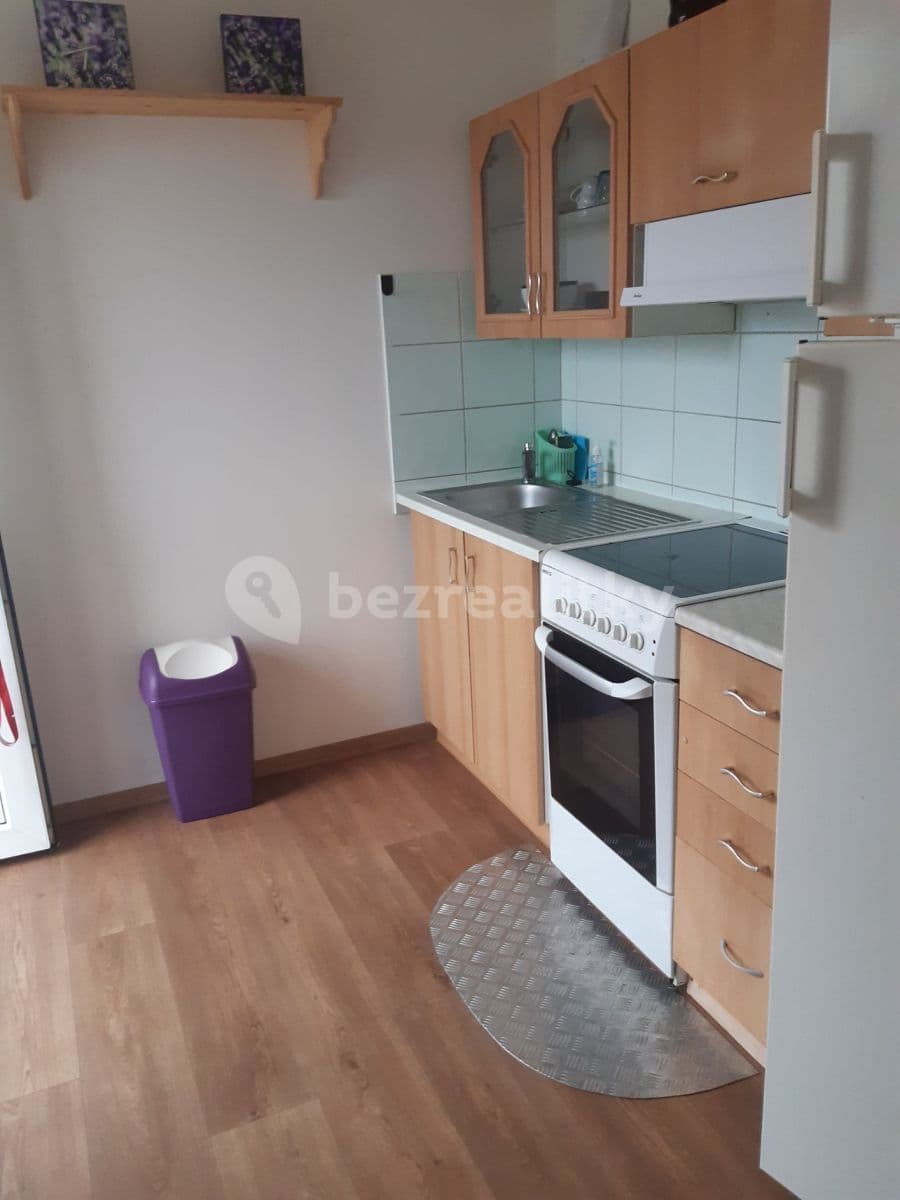 Prenájom bytu 1-izbový 36 m², Štychova, Praha, Praha Prenájom bytu 1-izbový 36 m², Štychova, Praha, Praha