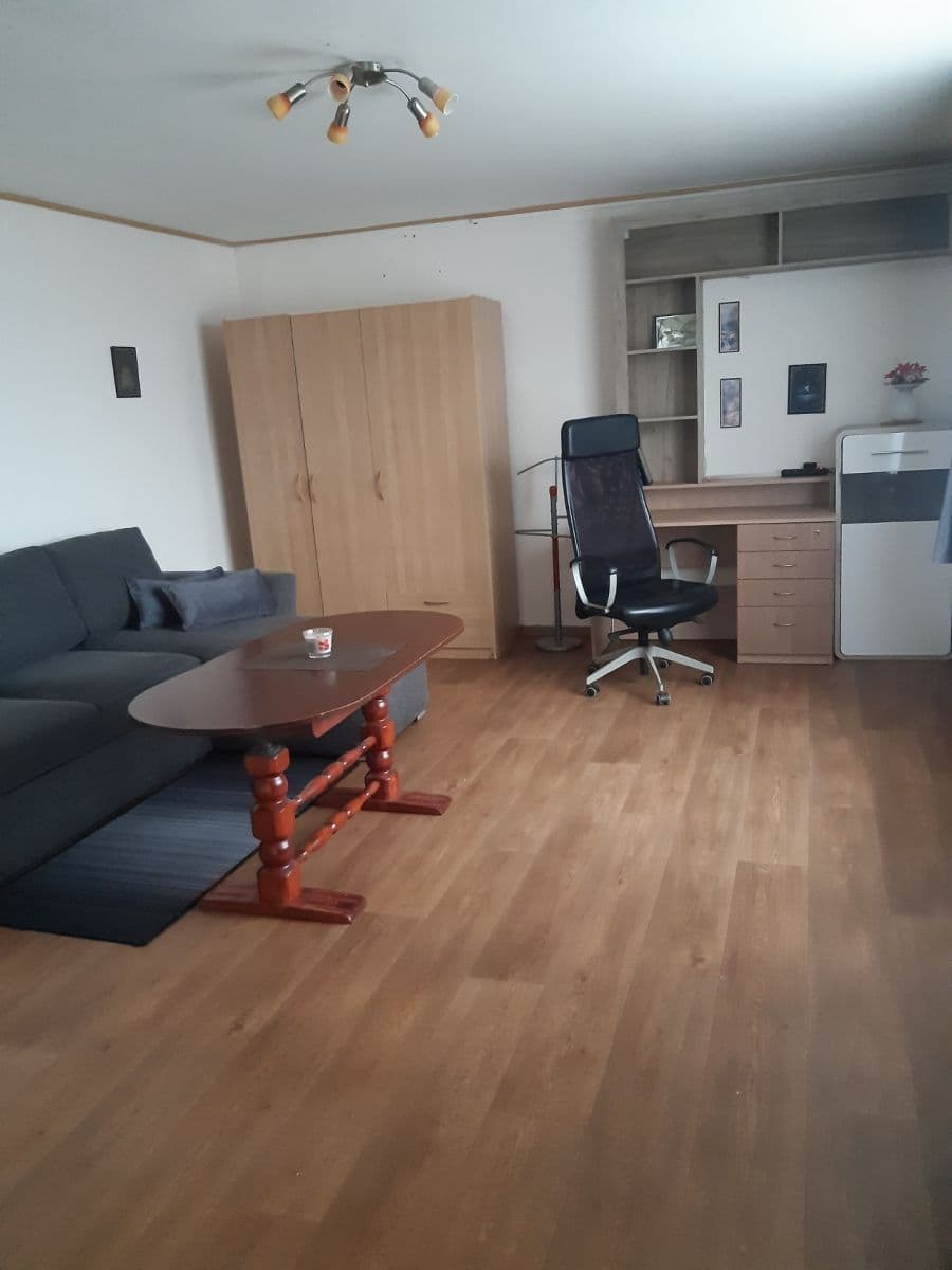 Prenájom bytu 1-izbový 36 m², Štychova, Praha, Praha Prenájom bytu 1-izbový 36 m², Štychova, Praha, Praha