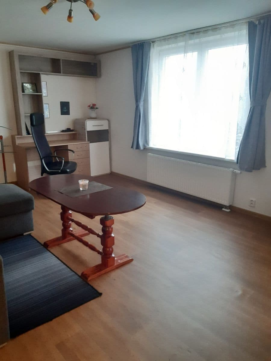 Prenájom bytu 1-izbový 36 m², Štychova, Praha, Praha Prenájom bytu 1-izbový 36 m², Štychova, Praha, Praha