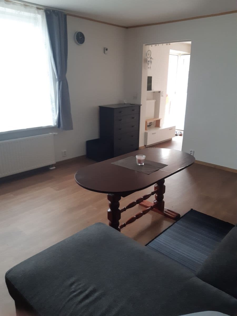 Prenájom bytu 1-izbový 36 m², Štychova, Praha, Praha Prenájom bytu 1-izbový 36 m², Štychova, Praha, Praha