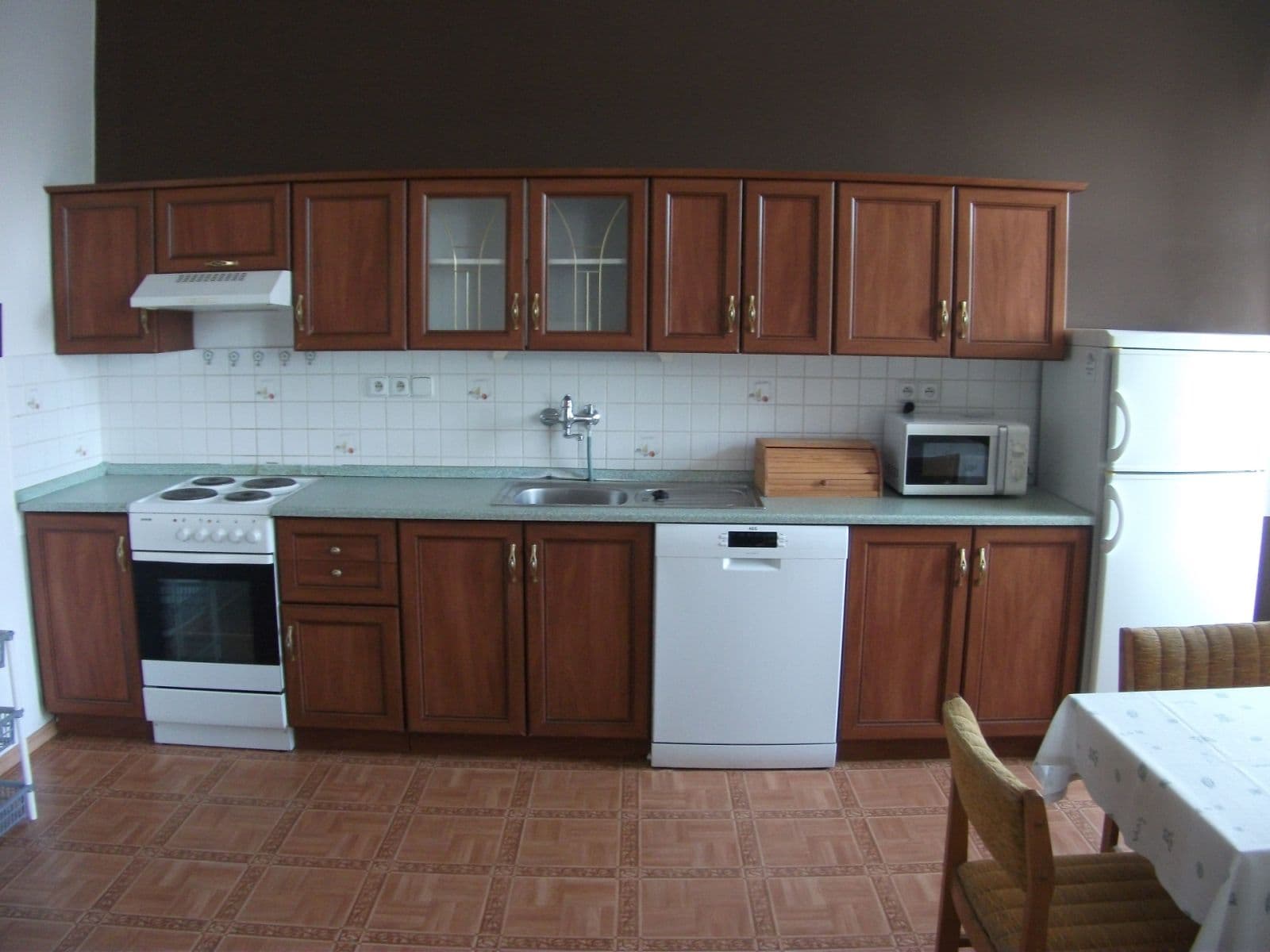 Prenájom bytu 2-izbový 68 m², Dlouhá, Karlovy Vary, Karlovarský kraj Prenájom bytu 2-izbový 68 m², Dlouhá, Karlovy Vary, Karlovarský kraj