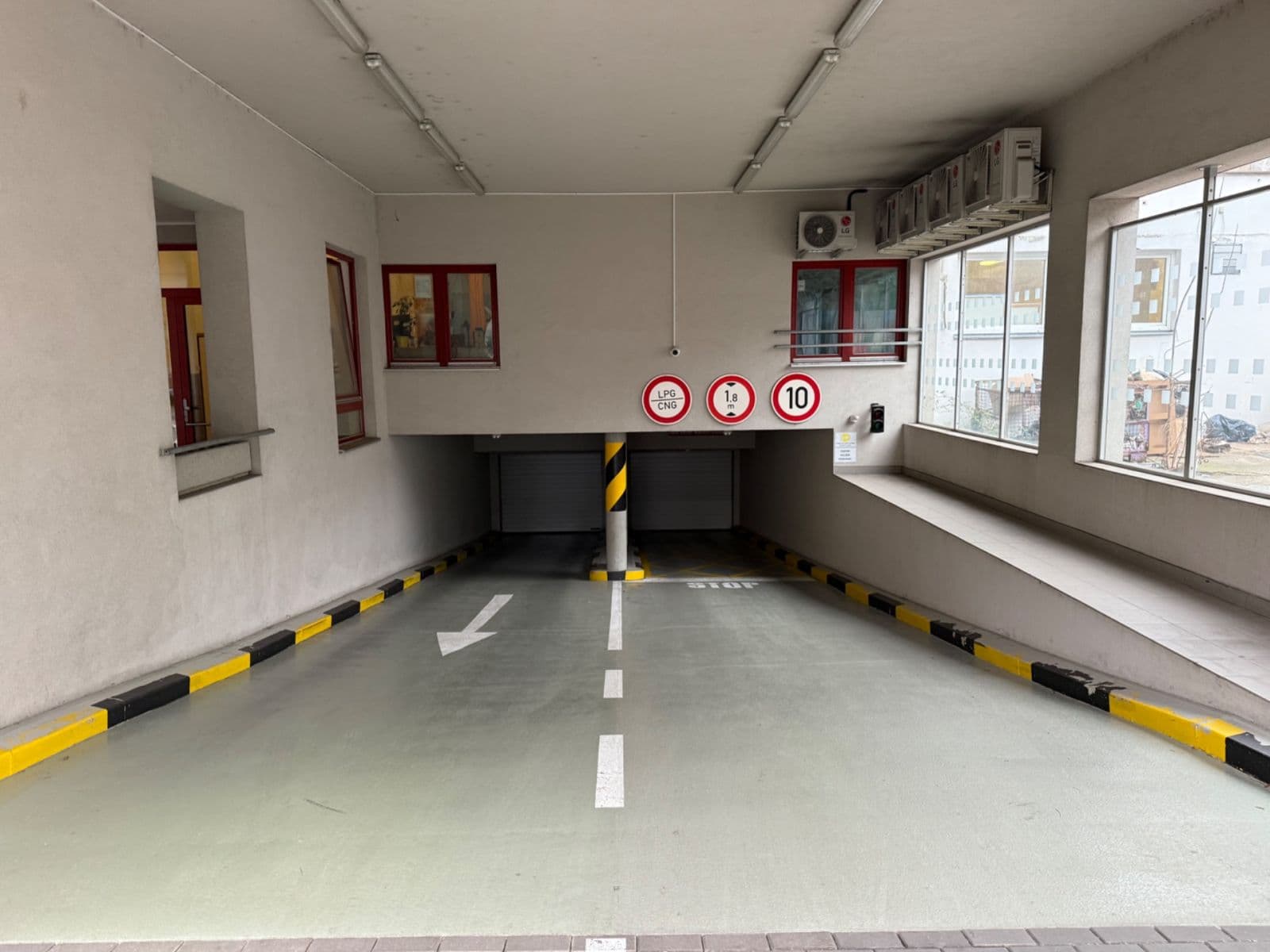 Prenájom garáže 15 m², Panuškova, Praha, Praha Prenájom garáže 15 m², Panuškova, Praha, Praha