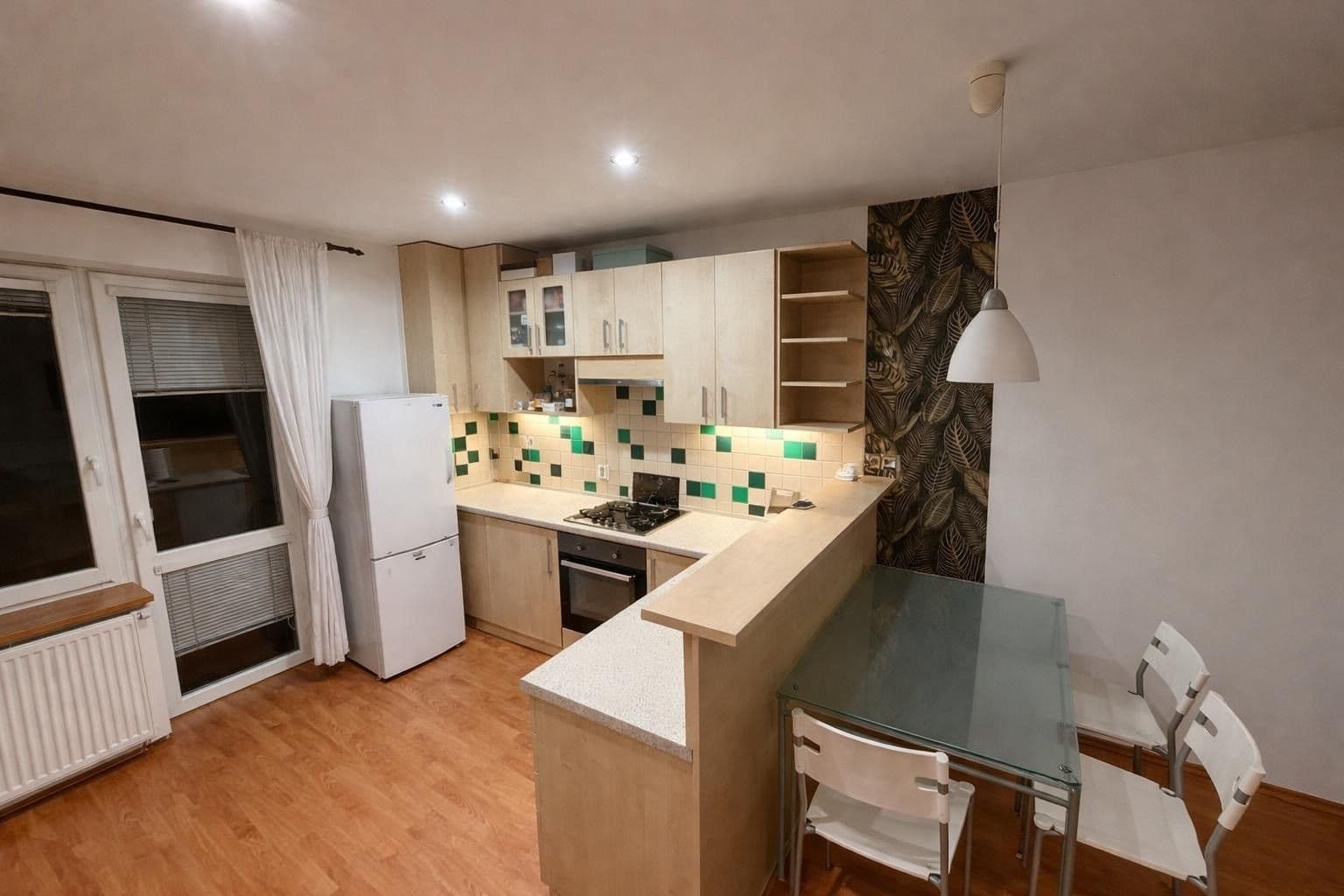 Prenájom bytu 3-izbový 65 m², Zelená, Hradec Králové, Královéhradecký kraj Prenájom bytu 3-izbový 65 m², Zelená, Hradec Králové, Královéhradecký kraj