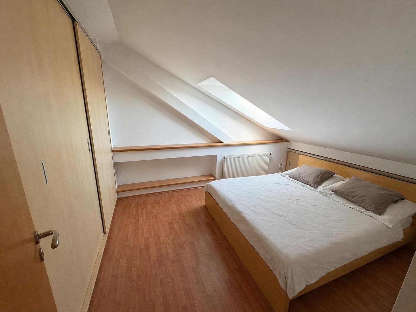 Prenájom bytu 3-izbový 65 m², Zelená, Hradec Králové, Královéhradecký kraj Prenájom bytu 3-izbový 65 m², Zelená, Hradec Králové, Královéhradecký kraj